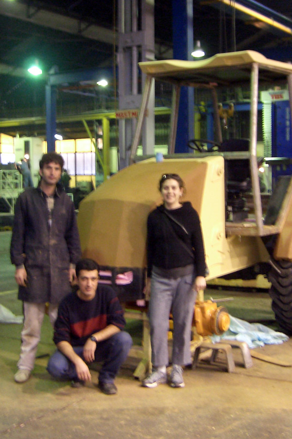 backhoe-loader-880-10