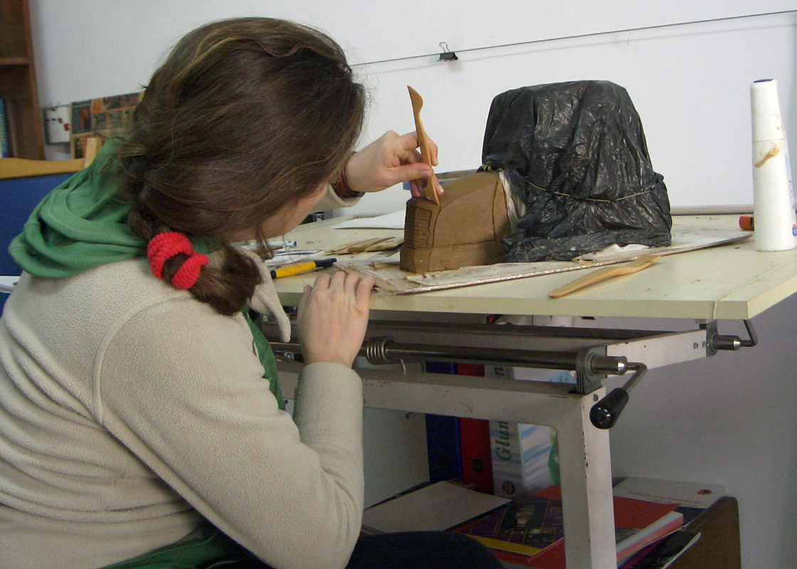 backhoe-loader-880-14