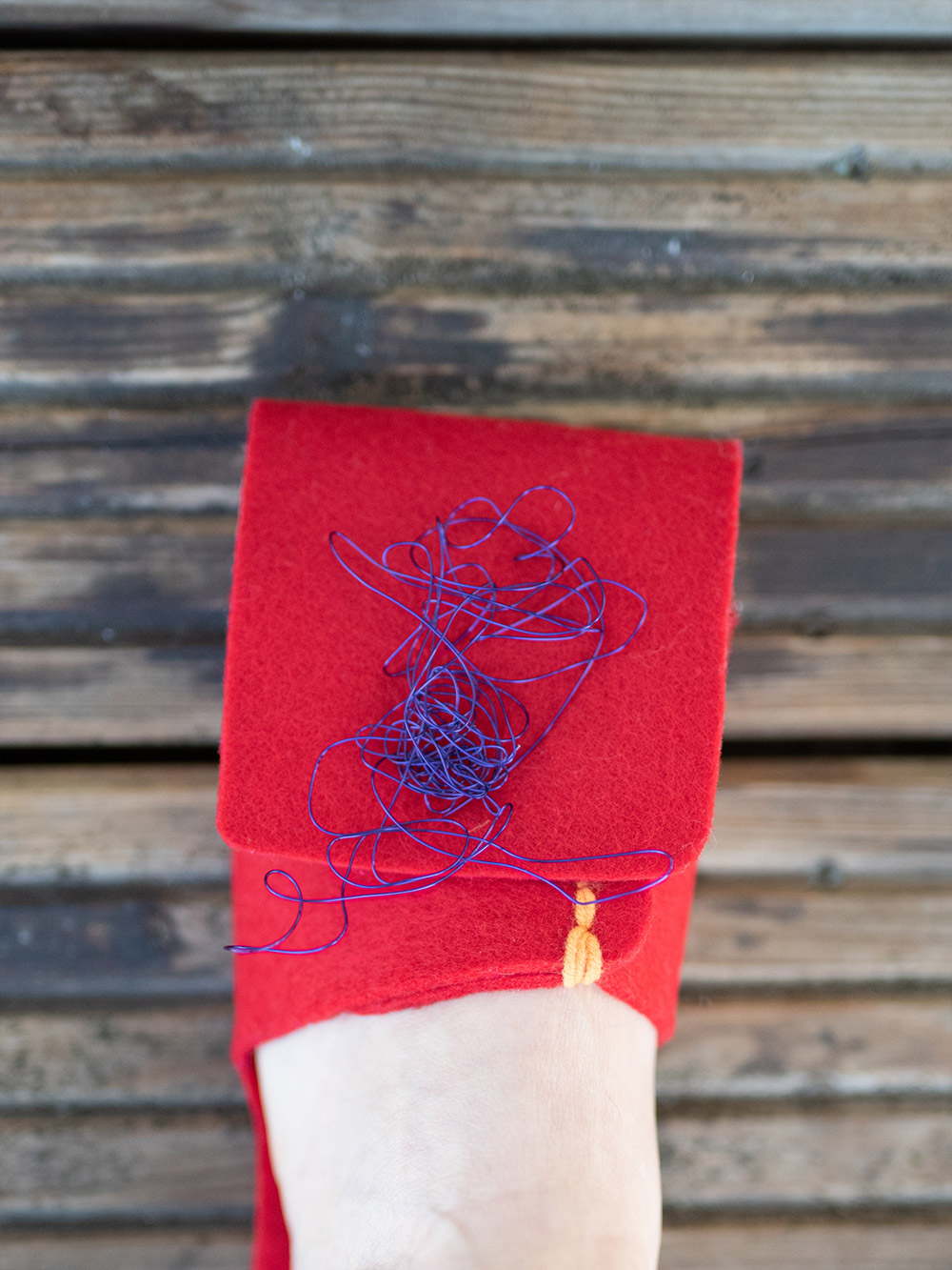 dancing-red-slippers-envelop