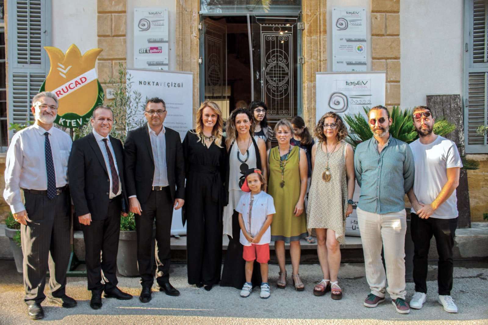 dots-and-lines-recolored